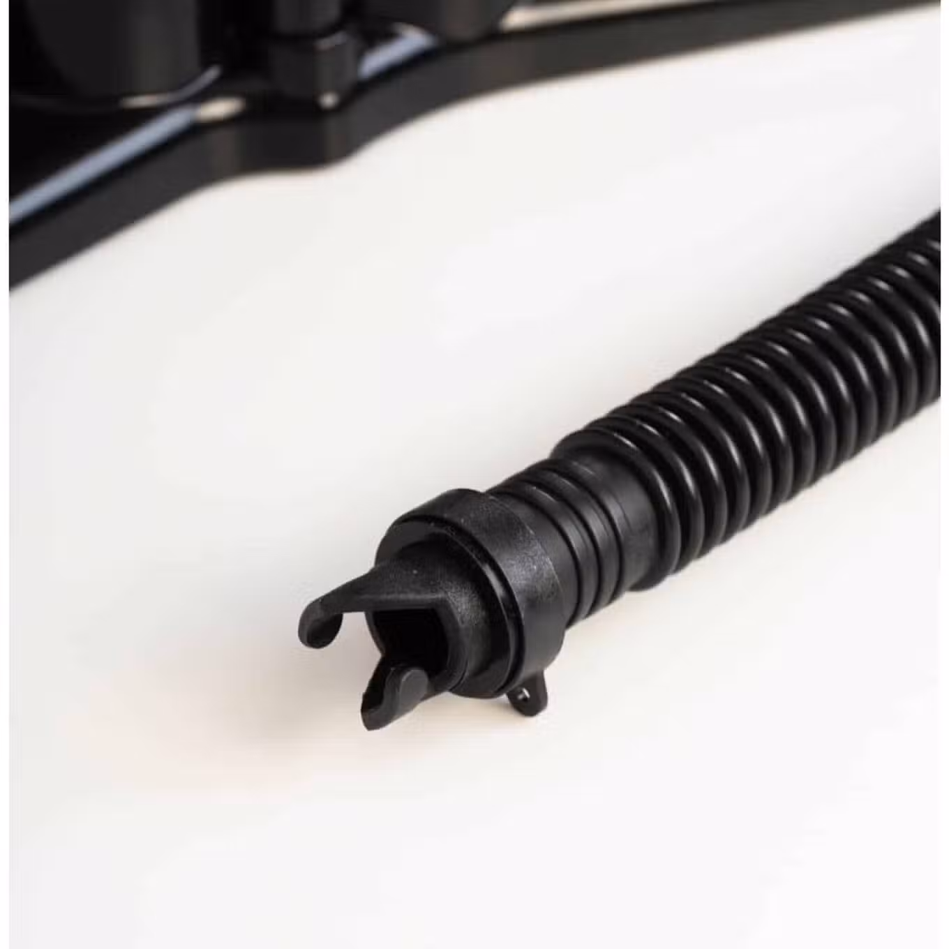 Jobe Triple Action SUP Pump connector closeup