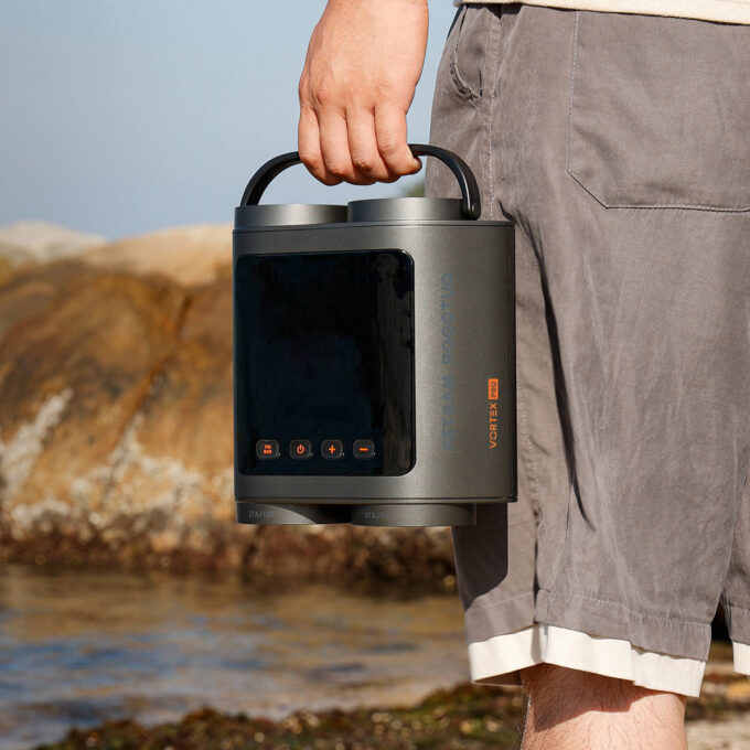 Outdoor Master Vortex Pro Rechargeable Electric Pump - Carrying