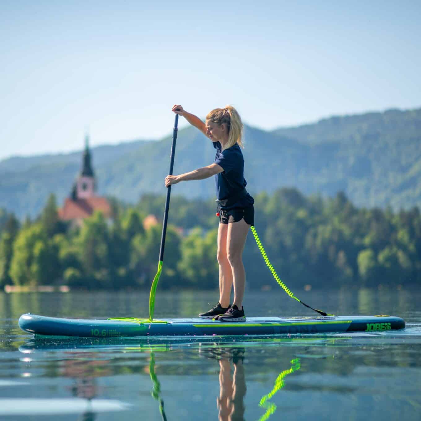 Jobe Aluminium 3-piece SUP Paddle Lime on the water