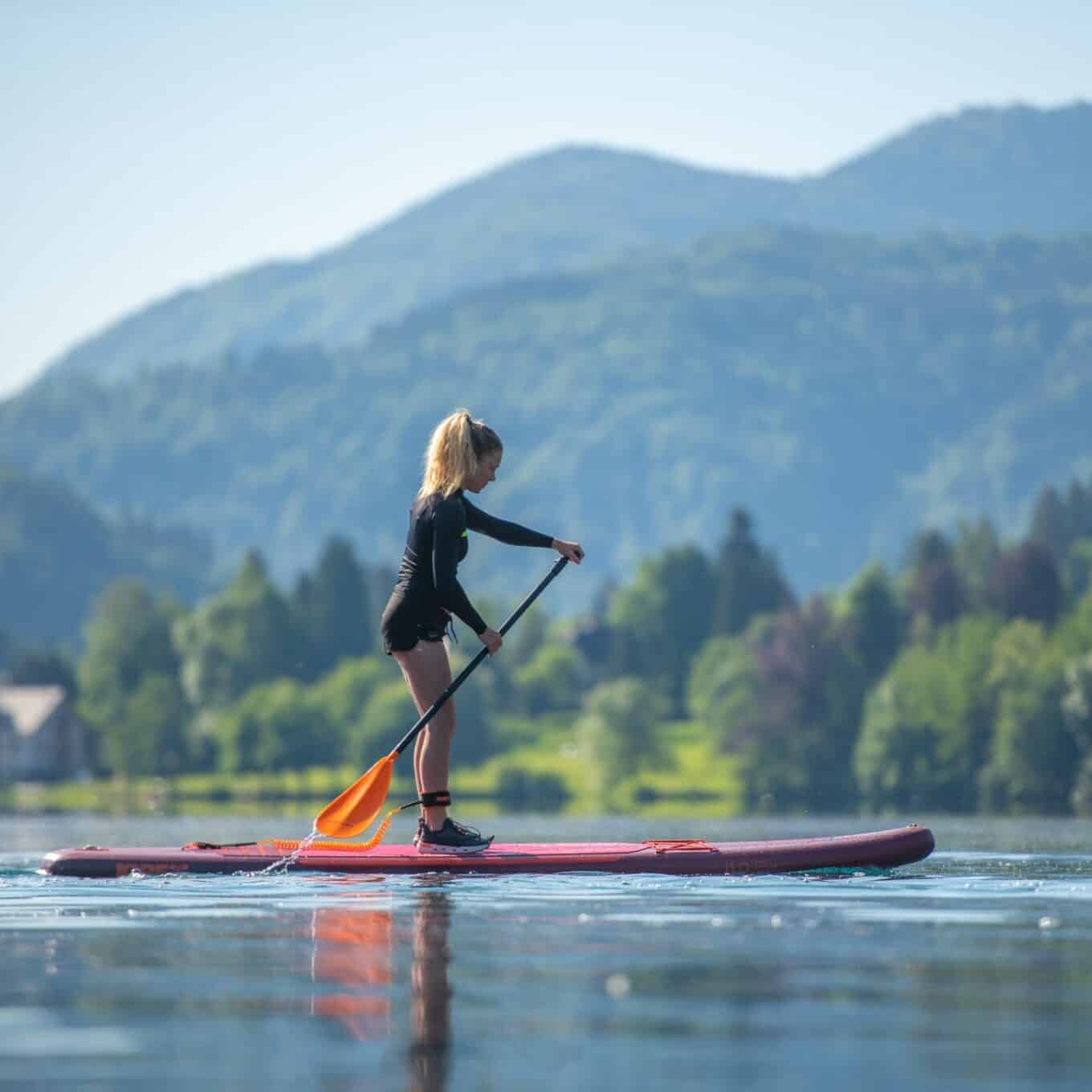 Jobe Aluminium 3-piece SUP Paddle Orange - Action Shot