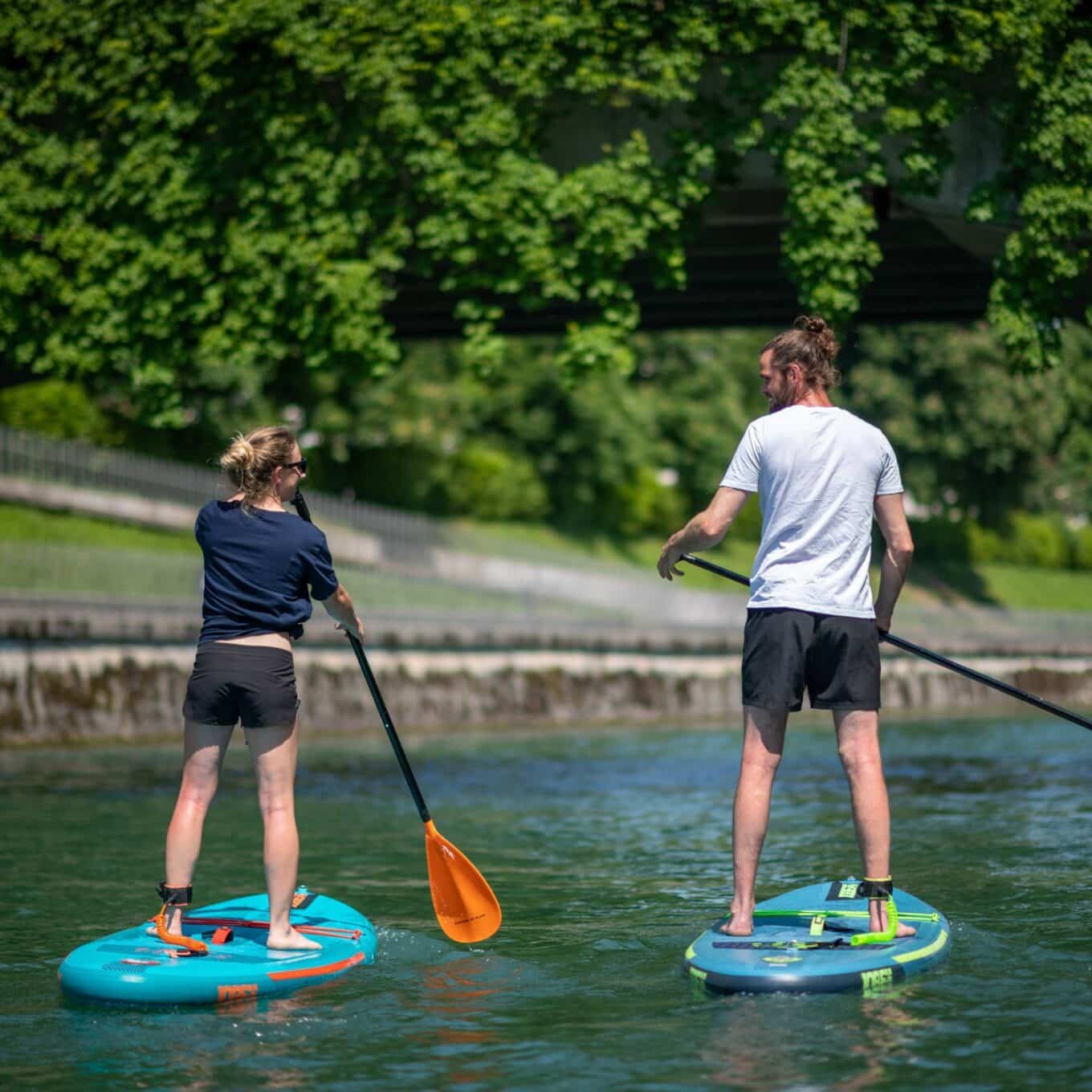 Jobe Aluminium 3-piece SUP Paddle Orange - Action Shot