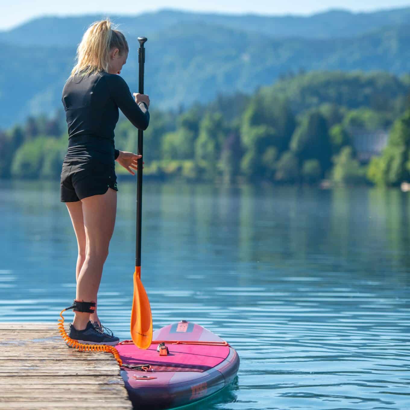 Jobe Aluminium 3-piece SUP Paddle Orange - Action Shot