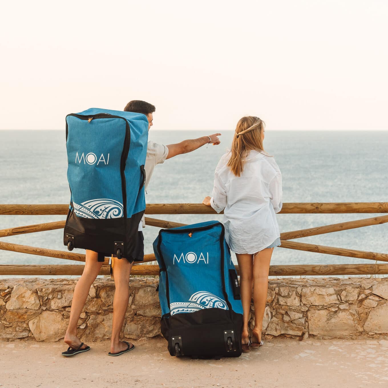 Moai Wheelybag