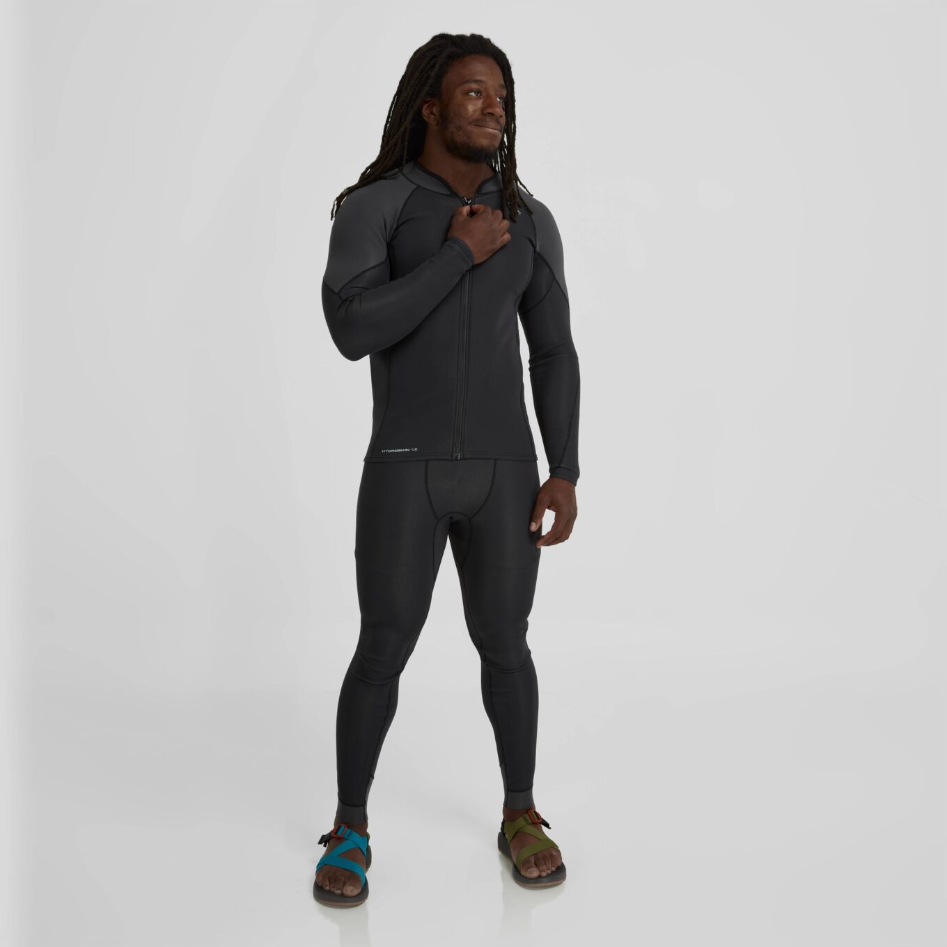 Front view of a model wearing the NRS Men’s HydroSkin 1.5mm Neoprene Jacket