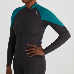Close-up of the women’s HydroSkin jacket fit, shoulder panels and flat-lock seams